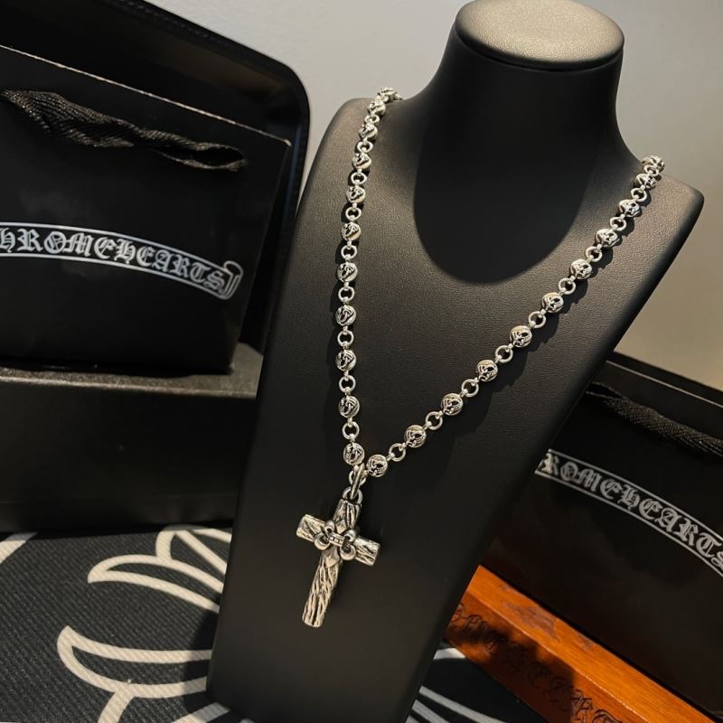 Ch*0me He**ts necklaces